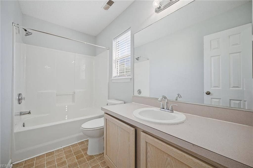 102 Pelican Cove, Newport News, VA 23608 102 Pelican Cove, Newport News, VA 23608