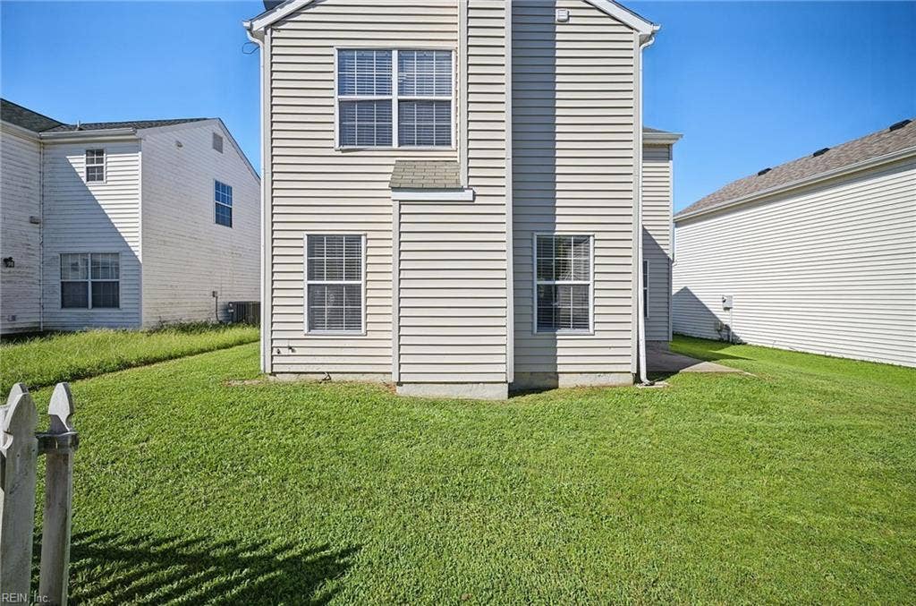 102 Pelican Cove, Newport News, VA 23608 102 Pelican Cove, Newport News, VA 23608