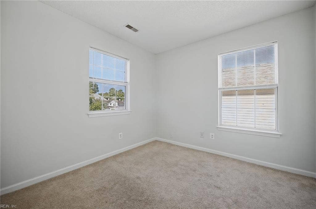 102 Pelican Cove, Newport News, VA 23608 102 Pelican Cove, Newport News, VA 23608