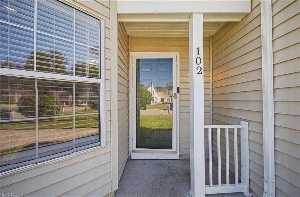 102 Pelican Cove, Newport News, VA 23608 102 Pelican Cove, Newport News, VA 23608