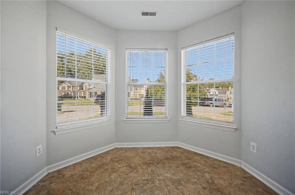 102 Pelican Cove, Newport News, VA 23608 102 Pelican Cove, Newport News, VA 23608