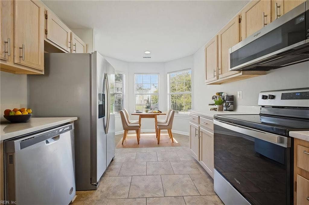 102 Pelican Cove, Newport News, VA 23608 102 Pelican Cove, Newport News, VA 23608