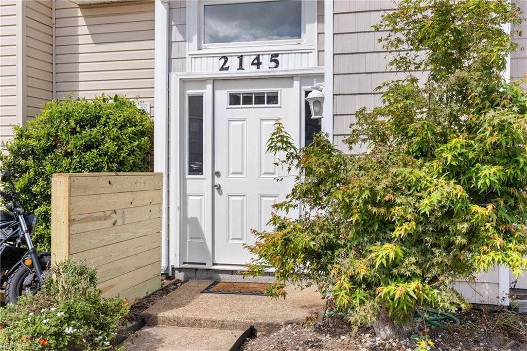 2145 Whispering Sands Lane, Mariners Landing, Virginia Beach, VA 23455