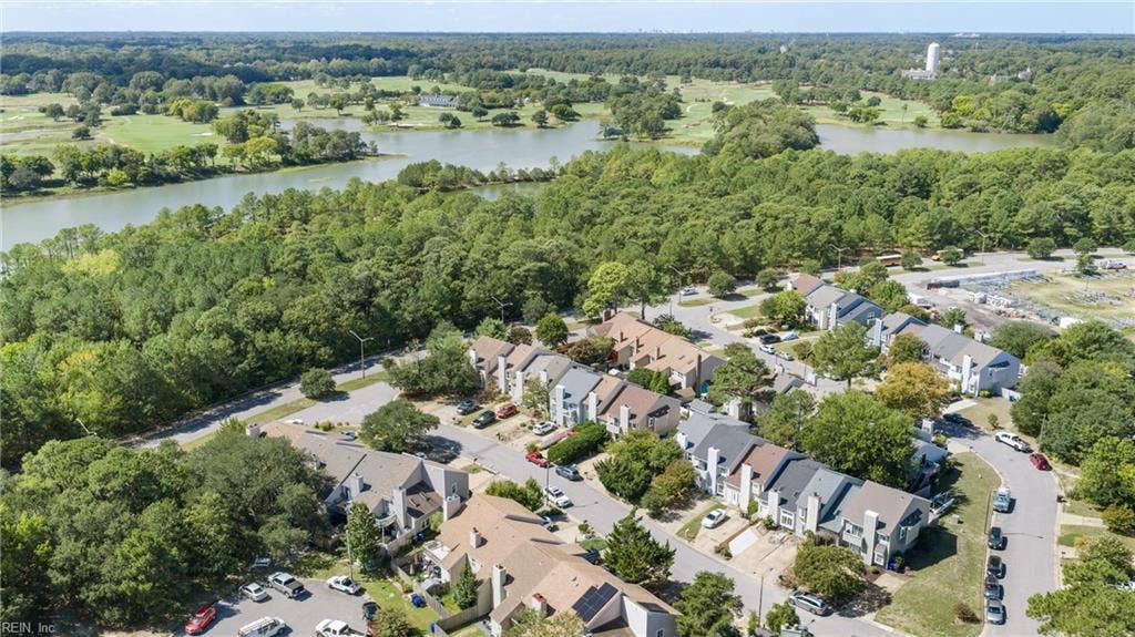 Mariners Landing is adjacent to Pleasure House Point and endless recreation!