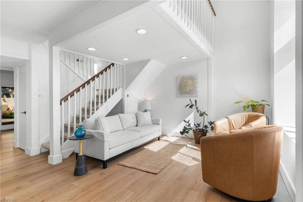 2145 Whispering Sands Lane, Mariners Landing, Virginia Beach, VA 23455