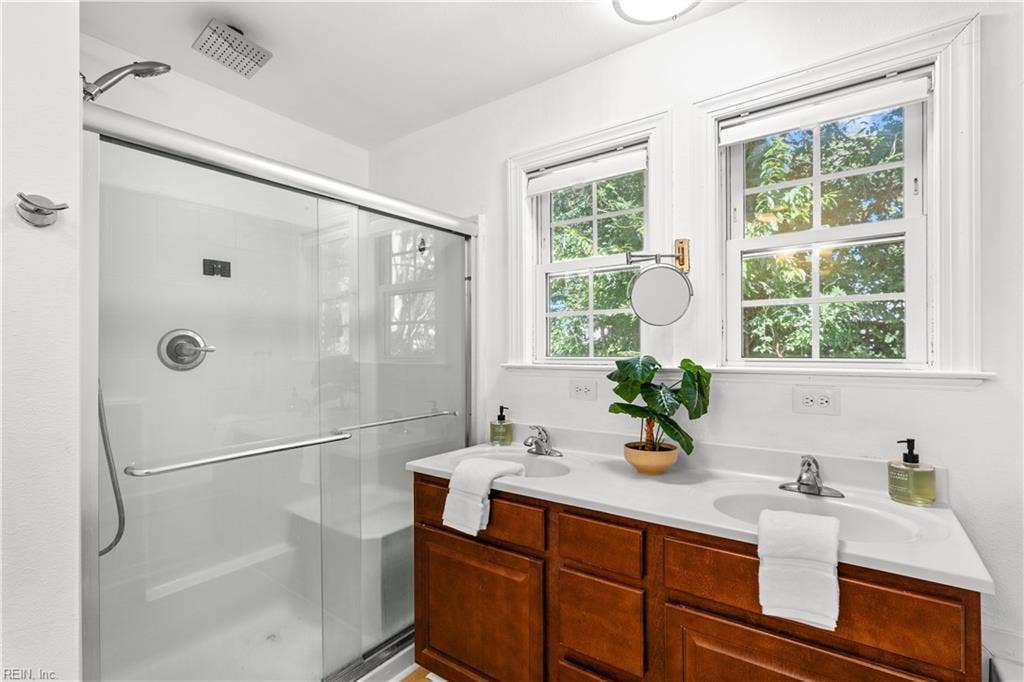 657 Johnson Street, Virginia Beach, VA 23452