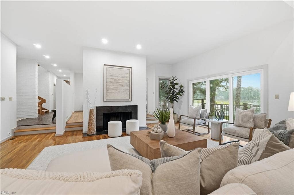 1882 Cherry Grove Road N, Suffolk, VA 23432 1882 Cherry Grove Road N, Suffolk, VA 23432