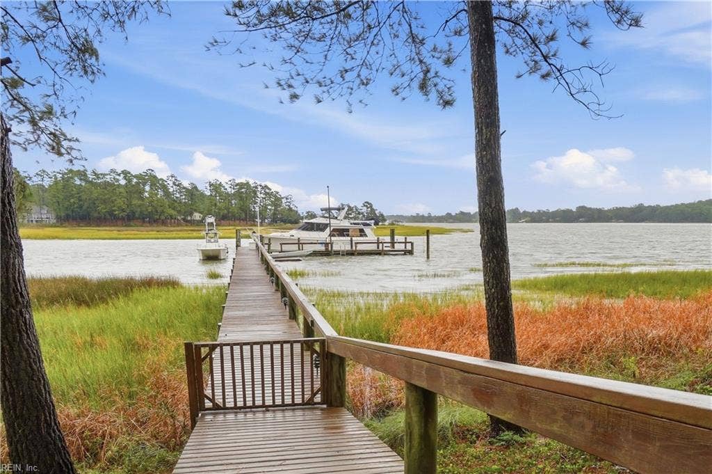 1882 Cherry Grove Road N, Suffolk, VA 23432 1882 Cherry Grove Road N, Suffolk, VA 23432