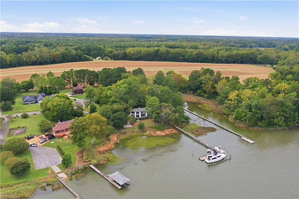 1882 Cherry Grove Road N, Suffolk, VA 23432 1882 Cherry Grove Road N, Suffolk, VA 23432