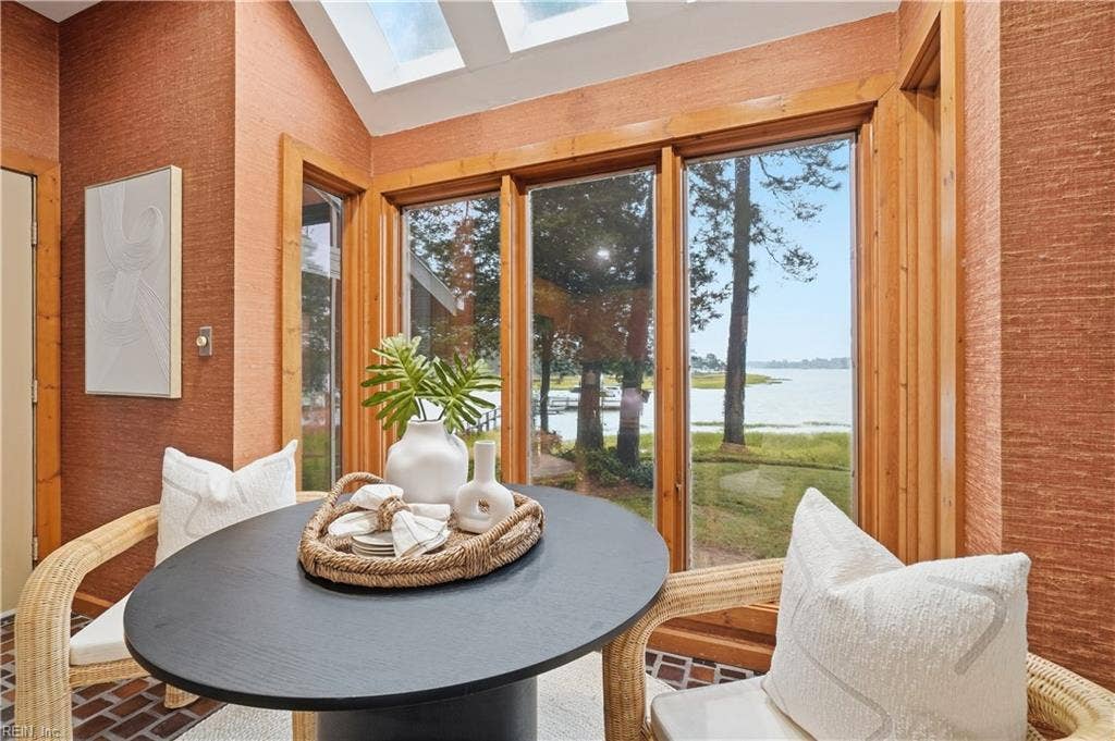 1882 Cherry Grove Road N, Suffolk, VA 23432 1882 Cherry Grove Road N, Suffolk, VA 23432