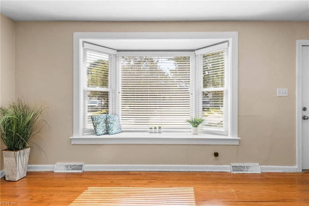 1814 Croyden Road, Bayview Beach, Norfolk, VA 23503 1814 Croyden Road, Bayview Beach, Norfolk, VA 23503