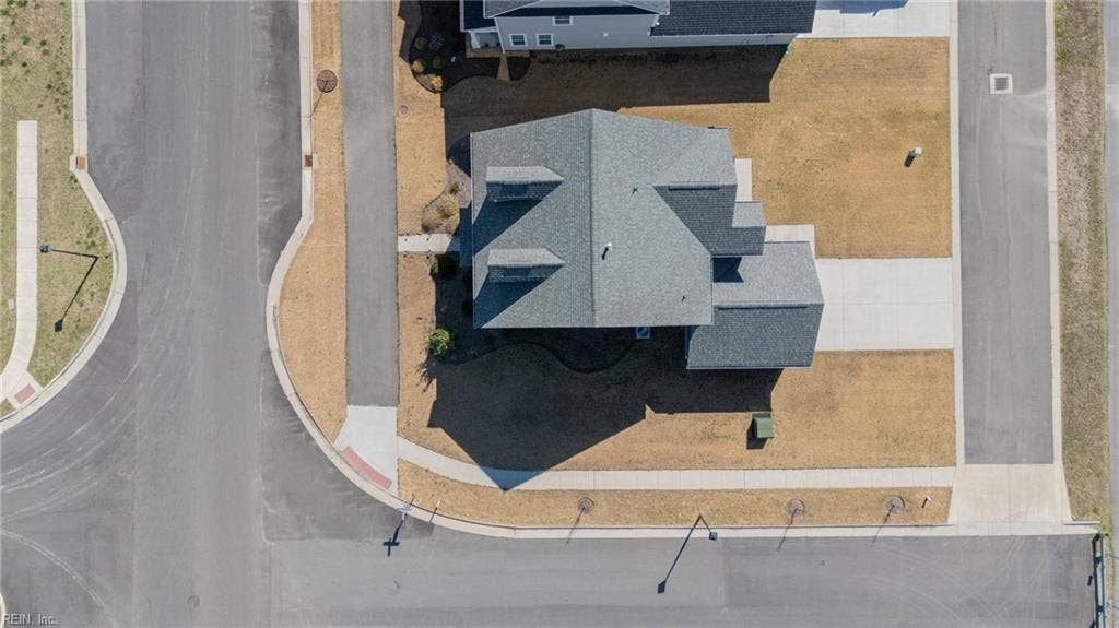 2216 Hampton Roads Parkway, Chesapeake, VA 23321