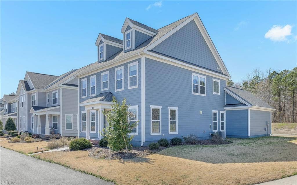 2216 Hampton Roads Parkway, Chesapeake, VA 23321