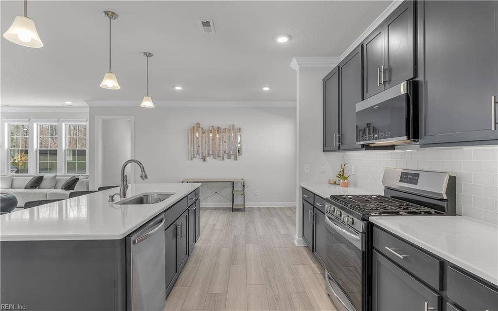 2216 Hampton Roads Parkway, Chesapeake, VA 23321