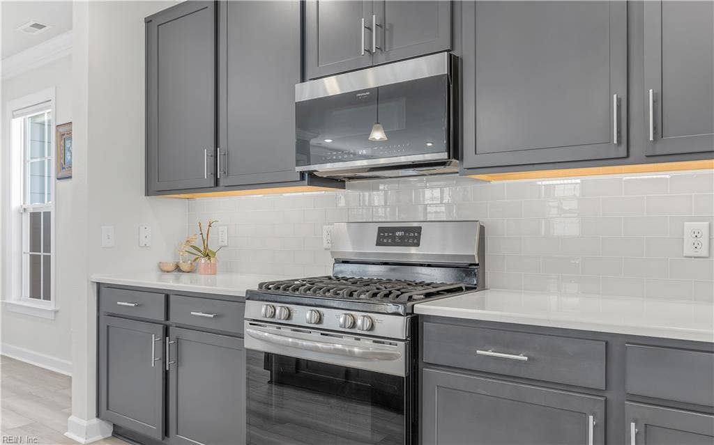 2216 Hampton Roads Parkway, Chesapeake, VA 23321