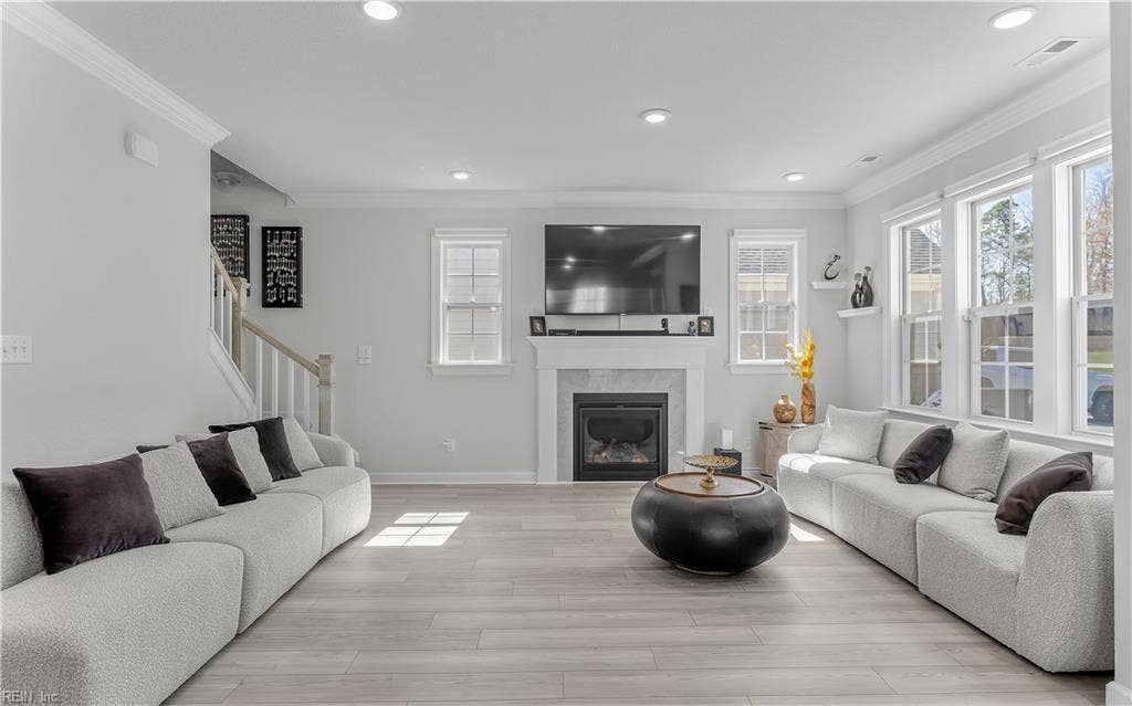2216 Hampton Roads Parkway, Chesapeake, VA 23321