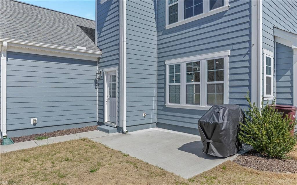 2216 Hampton Roads Parkway, Chesapeake, VA 23321