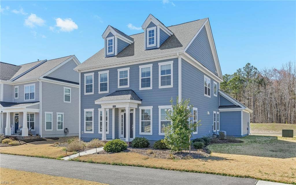 2216 Hampton Roads Parkway, Chesapeake, VA 23321