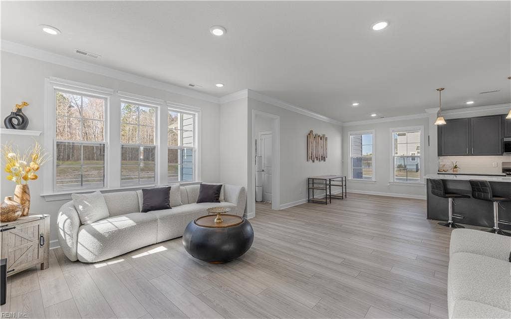 2216 Hampton Roads Parkway, Chesapeake, VA 23321