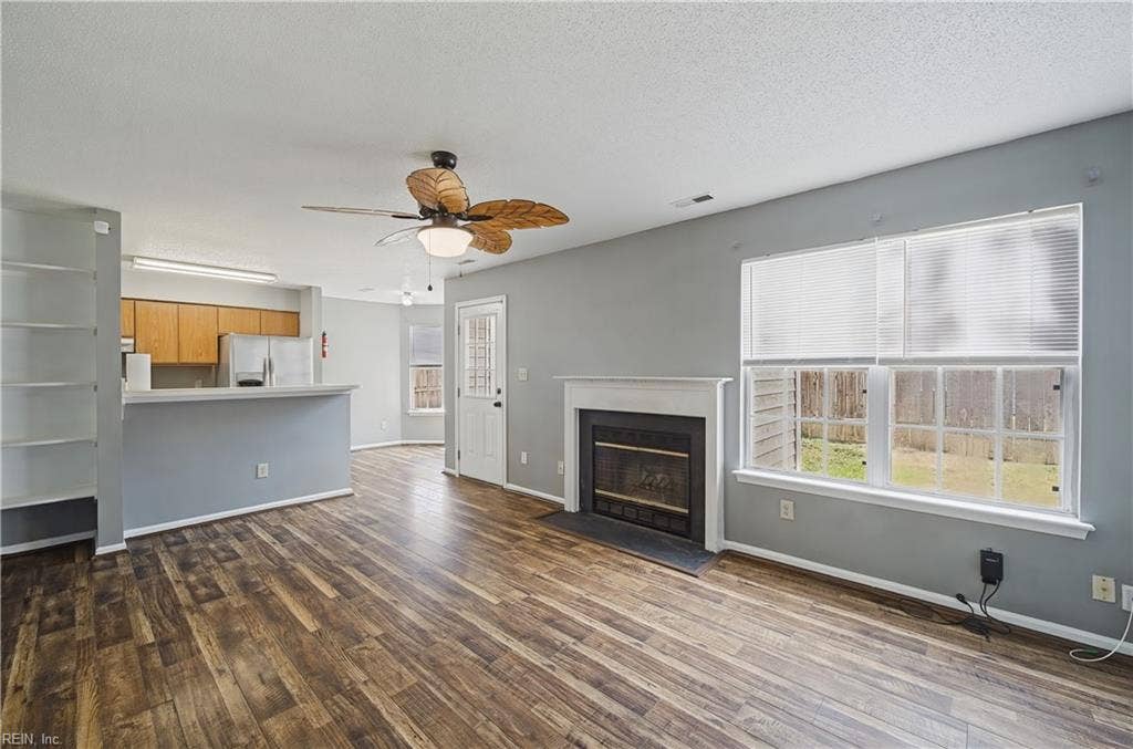 609 McLaw Drive, Newport News, VA 23608 609 McLaw Drive, Newport News, VA 23608