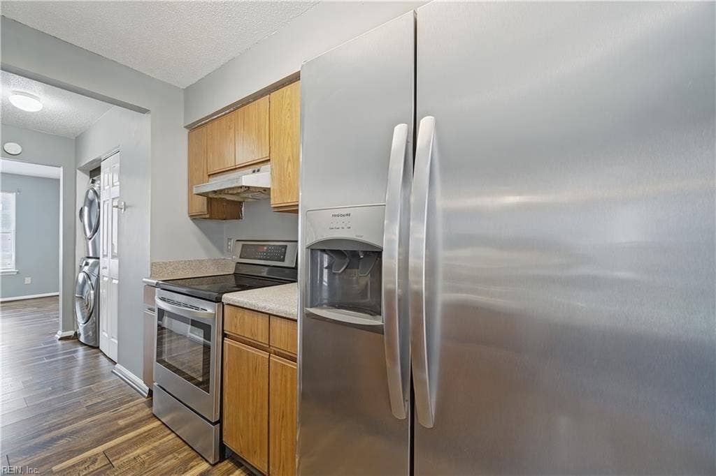 609 McLaw Drive, Newport News, VA 23608 609 McLaw Drive, Newport News, VA 23608