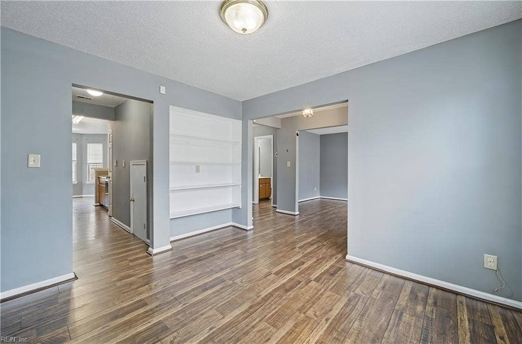 609 McLaw Drive, Newport News, VA 23608 609 McLaw Drive, Newport News, VA 23608