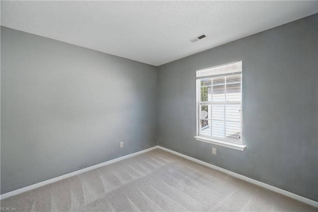 609 McLaw Drive, Newport News, VA 23608 609 McLaw Drive, Newport News, VA 23608