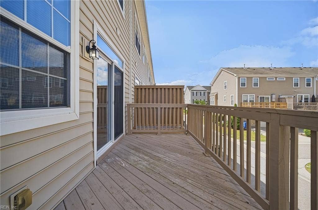 4804 Almandine Avenue, Virginia Beach, VA 23462 BALCONY WITH PRIVACY WALL BETWEEN FNEIGHBORS!