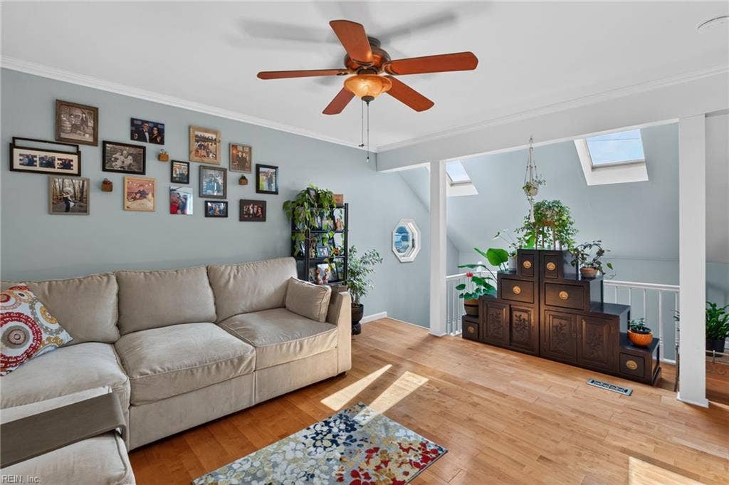 310 S Willard Avenue, Hampton, VA 23663