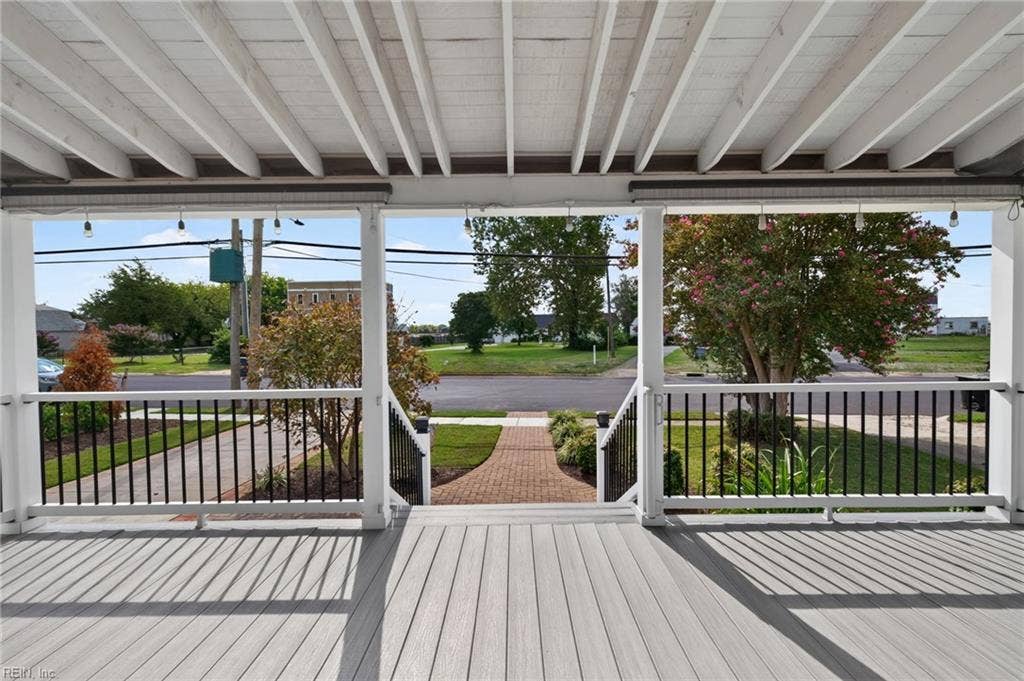 310 S Willard Avenue, Hampton, VA 23663