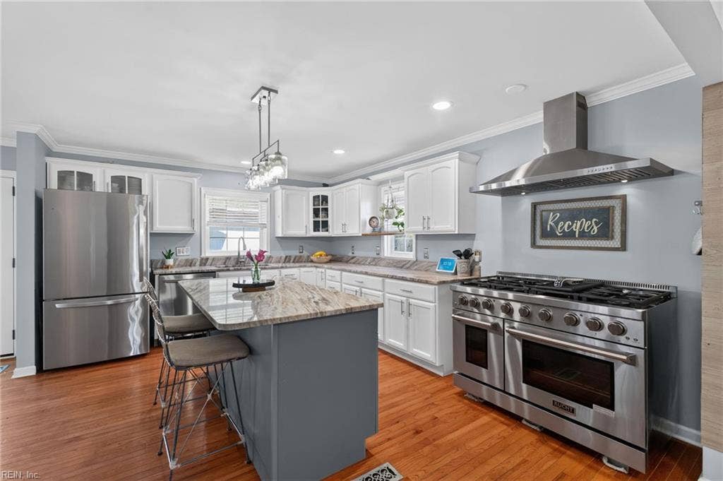 310 S Willard Avenue, Hampton, VA 23663