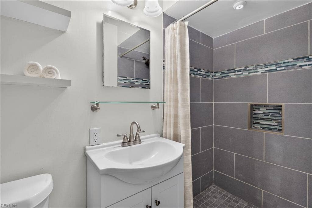5333 Academy Road, Point O View, Virginia Beach, VA 23462 5333 Academy Road, Point O View, Virginia Beach, VA 23462