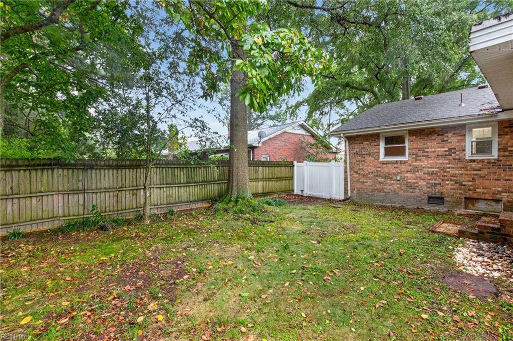 5333 Academy Road, Point O View, Virginia Beach, VA 23462 5333 Academy Road, Point O View, Virginia Beach, VA 23462