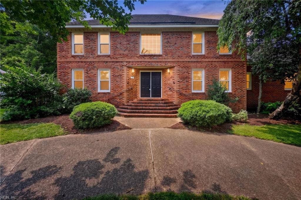 1705 Pilgrims Mews, Virginia Beach, VA 23455 1705 Pilgrims Mews, Virginia Beach, VA 23455