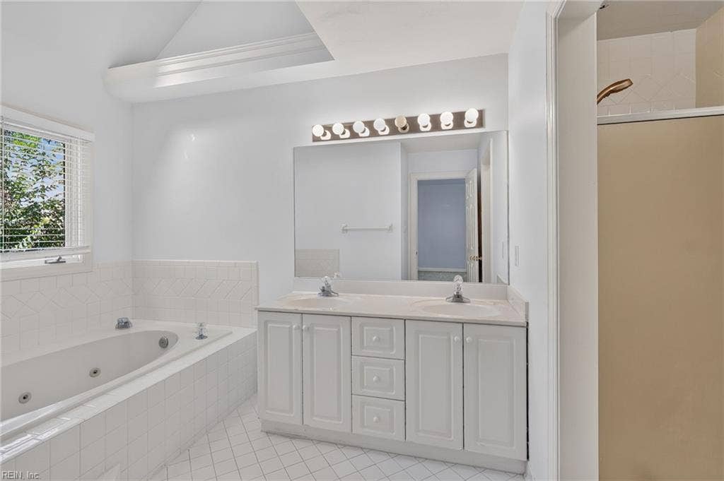 1705 Pilgrims Mews, Virginia Beach, VA 23455 1705 Pilgrims Mews, Virginia Beach, VA 23455