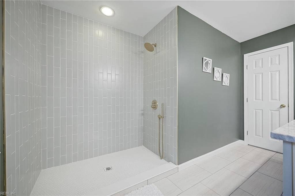 1101 Lexan Avenue, Norfolk, VA 23508 1101 Lexan Avenue, Norfolk, VA 23508