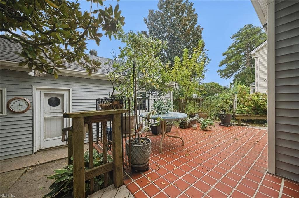 1101 Lexan Avenue, Norfolk, VA 23508 1101 Lexan Avenue, Norfolk, VA 23508