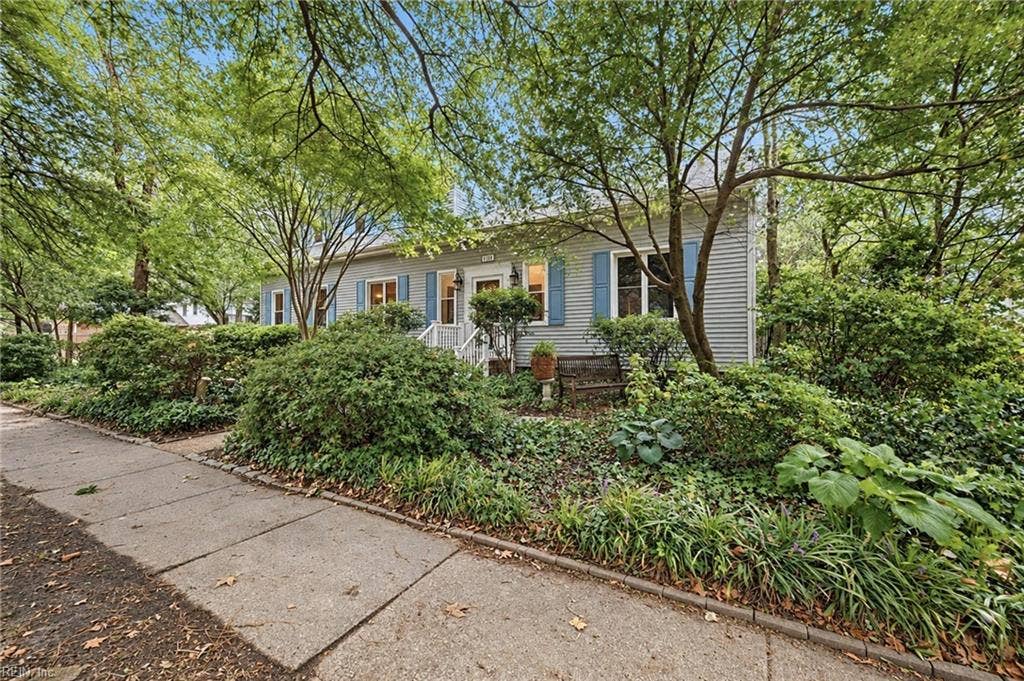 1101 Lexan Avenue, Norfolk, VA 23508 1101 Lexan Avenue, Norfolk, VA 23508