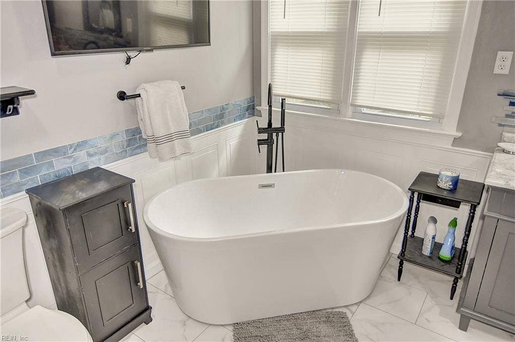 1937 Grey Friars Chase, Bellamy Plantation, Virginia Beach, VA 23456