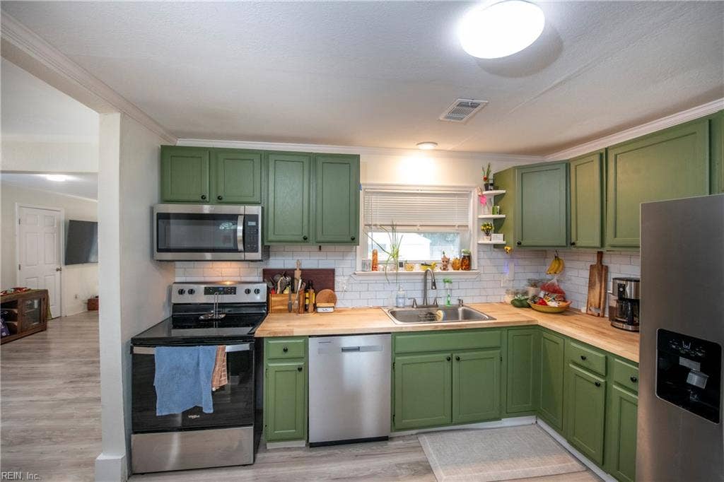 1049 Norwich Ave Avenue, Virginia Beach, VA 23455 1049 Norwich Ave Avenue, Virginia Beach, VA 23455