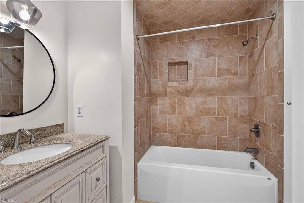 414 Pinewood Drive, Virginia Beach, VA 23451 2nd floor full bathroom.