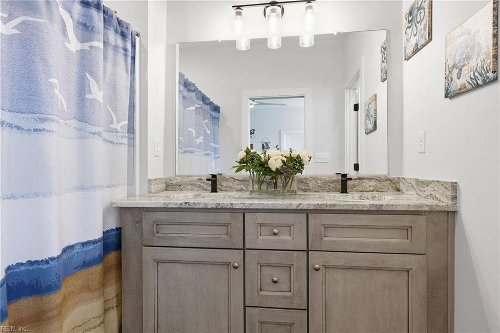 2793 Atwoodtown Road, Ashby's Bridge, Virginia Beach, VA 23456 1st floor full bath