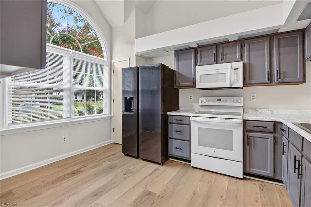 948 Shoal Creek Trail, #A, Fairways Villas, Chesapeake, VA 23320