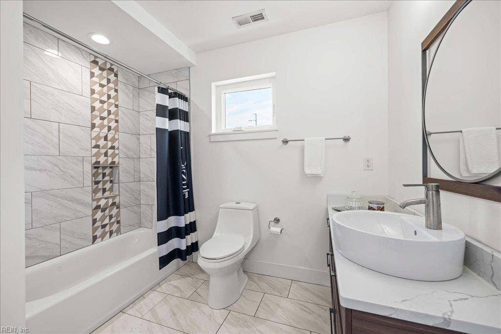 19 Brough Lane, Hampton, VA 23669 19 Brough Lane, Hampton, VA 23669