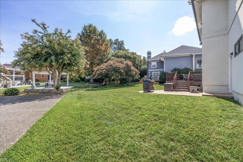 19 Brough Lane, Hampton, VA 23669 19 Brough Lane, Hampton, VA 23669
