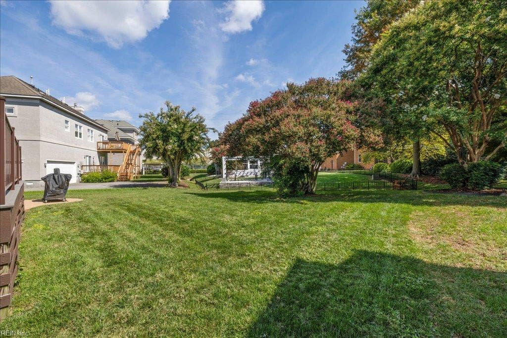 19 Brough Lane, Hampton, VA 23669 19 Brough Lane, Hampton, VA 23669