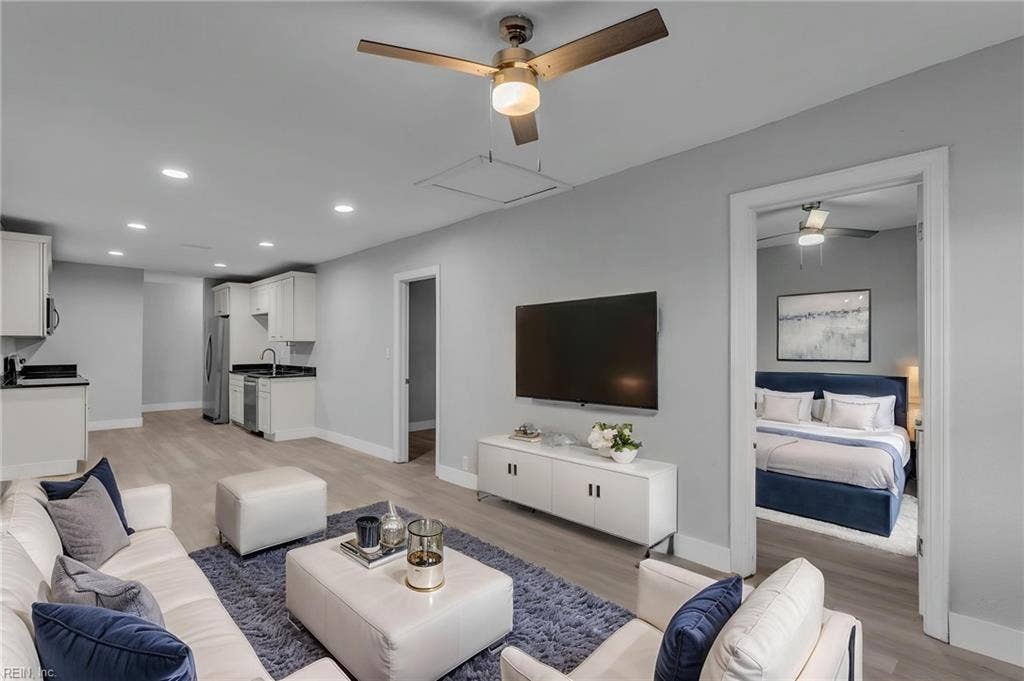 2113 Vincent Avenue, Norfolk, VA 23504 Contains Virtual Staging