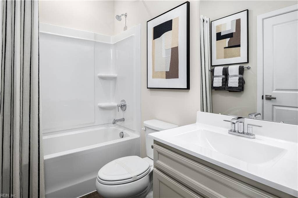 241 Reids Place Drive, Reids Place, Suffolk, VA 23434