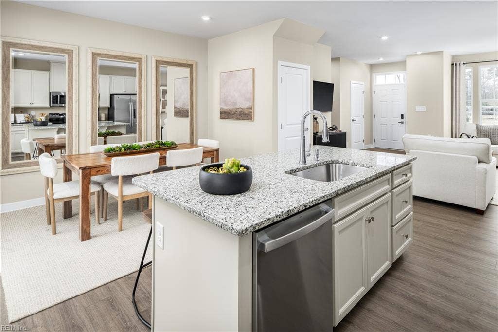 241 Reids Place Drive, Reids Place, Suffolk, VA 23434