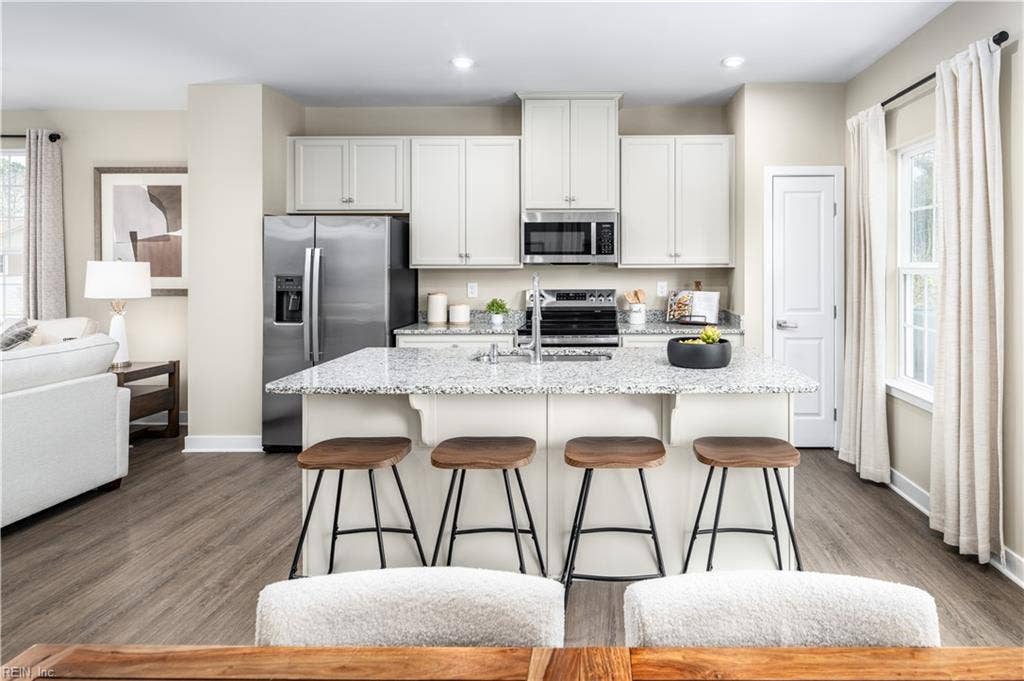 241 Reids Place Drive, Reids Place, Suffolk, VA 23434